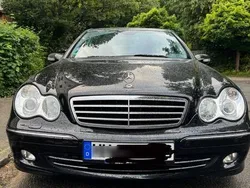 Schwarz Gebraucht 2007 Mercedes 200 Limousine | 5.000 €