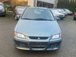 Grün Gebraucht 2003 Mitsubishi Space Star Comfort Edition Van / Kleinbus | 500 € (Guter Preis)