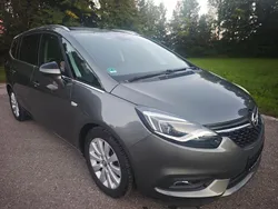 Grau Gebraucht 2018 Opel Zafira Innovation Van / Kleinbus | 16.790 € (Fairer Preis)