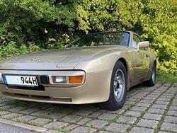 Gold Gebraucht 1984 Porsche 944 Coupé | 20.944 €