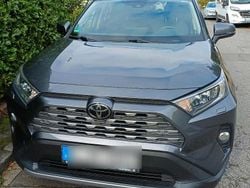 Grau Gebraucht 2019 Toyota RAV4 SUV | 20.000 € (Guter Preis)