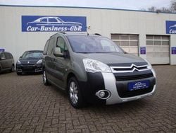 Grün Gebraucht 2009 Citroën Berlingo XTR Van / Kleinbus | 5.900 € (Teuer)