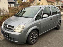 Blau Gebraucht 2004 Opel Meriva Van / Kleinbus | 1.100 € (Fairer Preis)