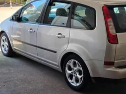 Gebraucht 2005 Ford C-MAX Van / Kleinbus | 2.000 € (Etwas zu teuer)
