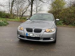 Silber Gebraucht 2006 BMW 325 Coupé | 7.444 € (Fairer Preis)