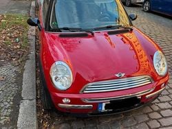 Rot Gebraucht 2002 Mini ONE Kleinwagen | 3.200 €