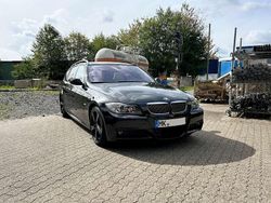 Schwarz Gebraucht 2008 BMW 330 M Sport Kombi | 8.999 € (Superpreis)