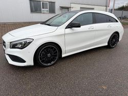 Weiß Gebraucht 2019 Mercedes CLA220 Shooting Brake AMG Kombi | 14.400 € (Fairer Preis)