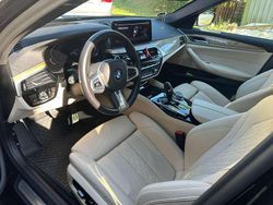 Schwarz Gebraucht 2021 BMW 520 M Sport Limousine | 39.950 € (Etwas zu teuer)