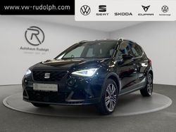 Mitternachtsschwarz Gebraucht 2024 Seat Arona FR SUV | 20.490 € (Fairer Preis)