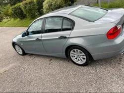 Grau Gebraucht 2005 BMW 318 Limousine | 5.900 €