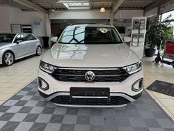 Grau Gebraucht 2024 VW T-Roc Life SUV | 26.990 € (Superpreis)