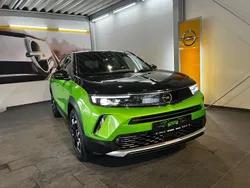 Mamba green met Gebraucht 2021 Opel Mokka-e Ultimate SUV | 14.900 € (Fairer Preis)