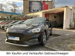 Schwarz Gebraucht 2020 Ford Focus Active Limousine | 15.950 € (Guter Preis)