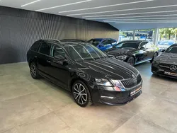 Schwarz Gebraucht 2020 Skoda Octavia Soleil Kombi | 19.950 € (Guter Preis)