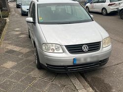 Silber Gebraucht 2004 VW Touran Van / Kleinbus | 1.600 € (Fairer Preis)