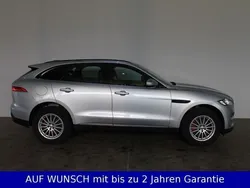 Rhodium silver Gebraucht 2016 Jaguar F-Pace Portfolio SUV | 19.890 € (Fairer Preis)