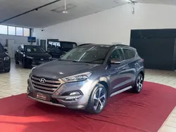 Grau Gebraucht 2017 Hyundai Tucson Premium SUV | 16.900 € (Fairer Preis)