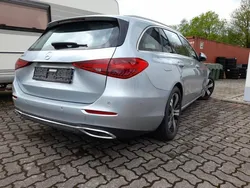 Hightech silber metallic hightech silber metallic Gebraucht 2021 Mercedes C220 Avantgarde Kombi | 36.531 € (Teuer)