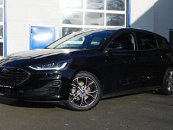 Schwarz Gebraucht 2023 Ford Focus Titanium Limousine | 19.990 € (Fairer Preis)