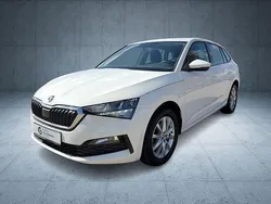 Weiß Gebraucht 2021 Skoda Scala Ambition Kleinwagen | 14.490 € (Fairer Preis)