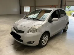 Silber Gebraucht 2011 Daihatsu Charade Kleinwagen | 5.590 €