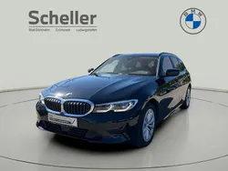Schwarz Gebraucht 2022 BMW 320 Advantage Limousine | 33.899 € (Fairer Preis)