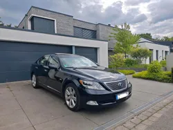 Schwarz Gebraucht 2009 Lexus LS600h Limousine | 10.390 €