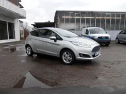 Silber Gebraucht 2015 Ford Fiesta Trend Kleinwagen | 6.590 € (Etwas zu teuer)