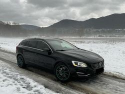 Schwarz Gebraucht 2013 Volvo V60 Kombi | 11.000 € (Etwas zu teuer)