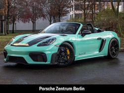 Gruen Gebraucht 2024 Porsche 718 Spyder Cabrio | 206.990 €