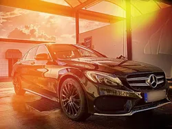 Schwarz Gebraucht 2016 Mercedes 220 Limousine | 19.999 €