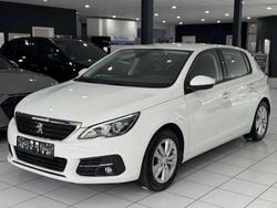 Weiß Gebraucht 2021 Peugeot 308 Active Limousine | 11.490 € (Superpreis)