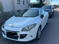 Weiß Gebraucht 2012 Renault Mégane Cabriolet Luxe Cabrio | 6.999 € (Etwas zu teuer)
