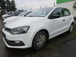 Weiß Gebraucht 2016 VW Polo Trendline Limousine | 7.990 € (Fairer Preis)