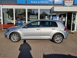 Silber Gebraucht 2016 VW Golf VII LOUNGE Limousine | 14.380 € (Etwas zu teuer)