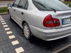 Silber Gebraucht 2001 Mitsubishi Carisma Limousine | 1.600 € (Fairer Preis)