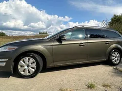 Grün Gebraucht 2011 Ford Mondeo Kombi | 3.850 € (Guter Preis)
