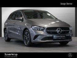 Grau Gebraucht 2024 Mercedes B200 Progressive Van / Kleinbus | 28.820 € (Guter Preis)
