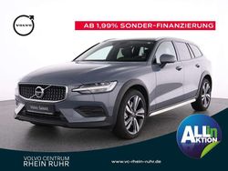 Grau thunder grey / metallic Gebraucht 2022 Volvo V60 CC Kombi | 36.450 € (Guter Preis)