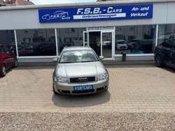 Grau Gebraucht 2003 Audi A4 Kombi | 950 € (Superpreis)