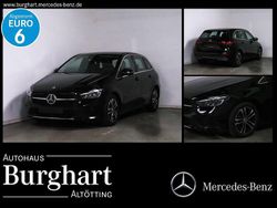 Lack kosmosschwarz Gebraucht 2024 Mercedes B180 Progressive Van / Kleinbus | 26.900 € (Superpreis)