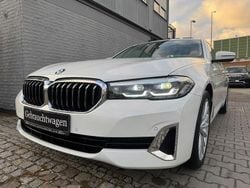 Weiß Gebraucht 2023 BMW 520 Luxury Line Limousine | 35.900 € (Superpreis)