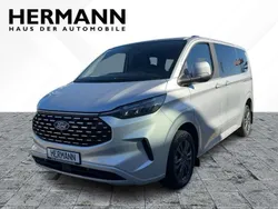 Moondust silver metallic (pn Neu 2025 Ford Tourneo Custom Titanium Van / Kleinbus | 62.400 € (Etwas zu teuer)