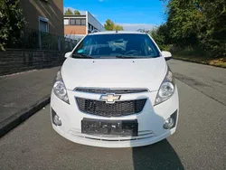 Weiß Gebraucht 2011 Chevrolet Spark Kleinwagen | 2.000 € (Fairer Preis)