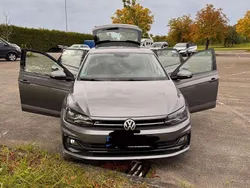 Grau Gebraucht 2019 VW Polo Highline Limousine | 14.000 € (Fairer Preis)