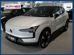 Crystal white Neu 2025 Volvo EX30 Plus SUV | 47.930 €