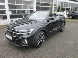 Deep black perleffekt schwarz Gebraucht 2023 VW T-Roc Cabriolet R-line Cabrio | 33.988 € (Teuer)