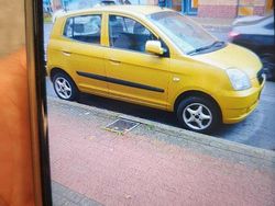 Gelb Gebraucht 2005 Kia Ceed Kleinwagen | 1.250 €