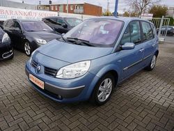 Silber Gebraucht 2004 Renault Scénic II Dynamique Van / Kleinbus | 3.990 € (Etwas zu teuer)